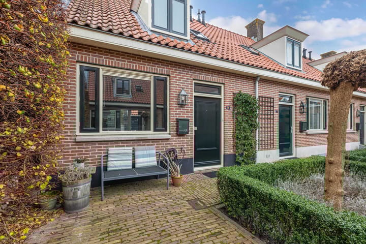 Doolhofje 10 in Huizen foto