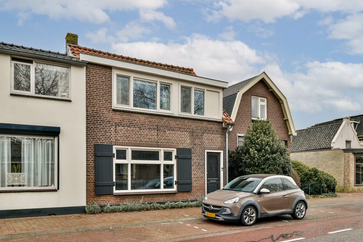 Foto van woning Dorpsdijk 180, Rhoon