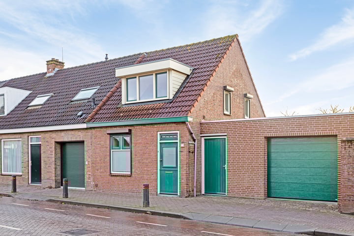 Dorpsstraat 10 in Helmond foto