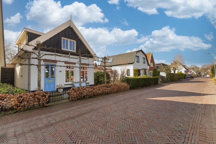 Dorpsstraat 114 in Bergen (NH) foto