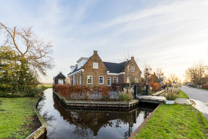 Dorpsstraat 133 in Assendelft foto