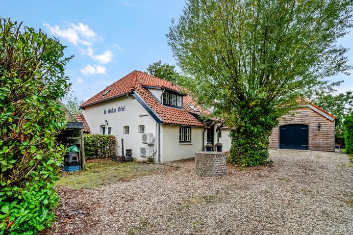 Dorpsstraat 14 in Slijk-Ewijk foto