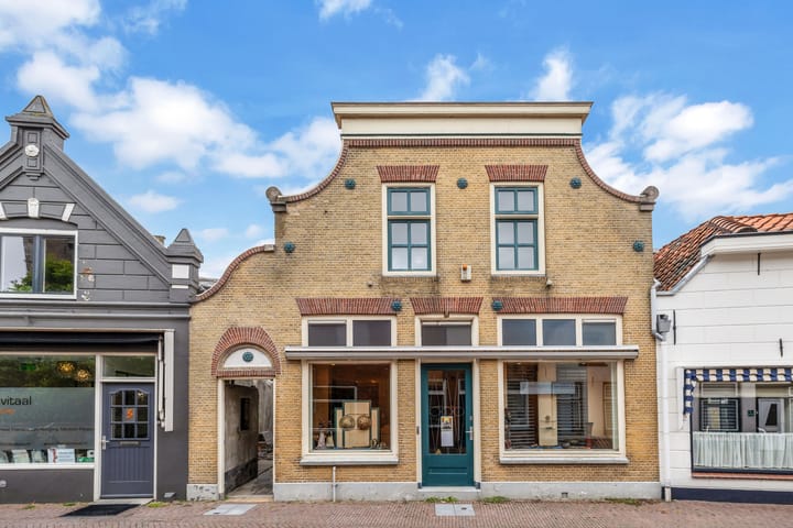 Dorpsstraat 22 in Zuidland foto