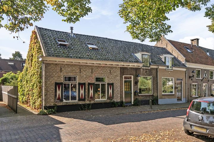 Dorpsstraat 33 in Berkenwoude foto