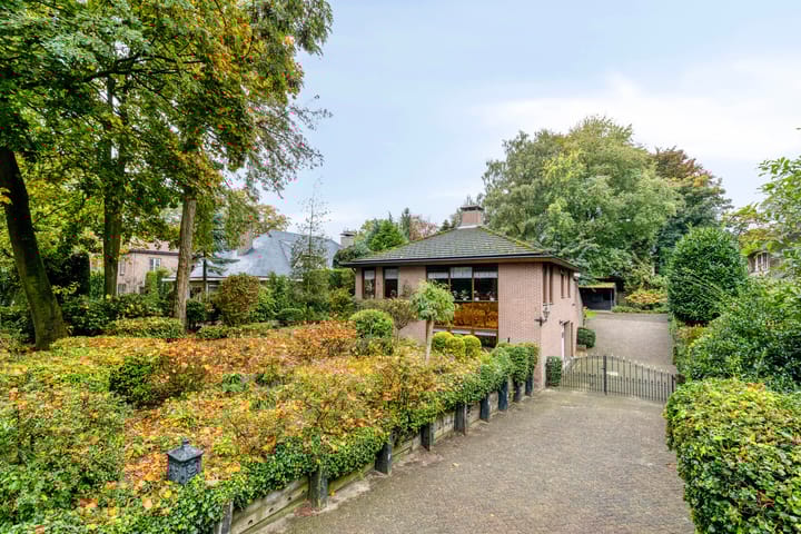 Dorpsstraat 7 in Lunteren foto