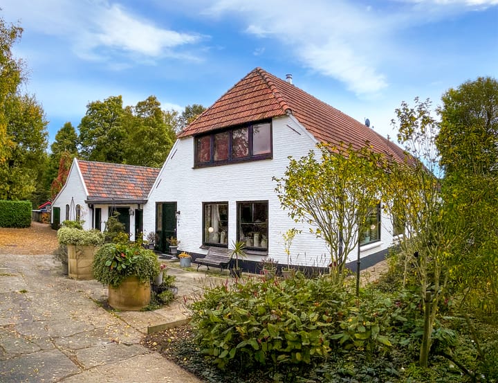 Dorpsstraat 86b in Loosbroek