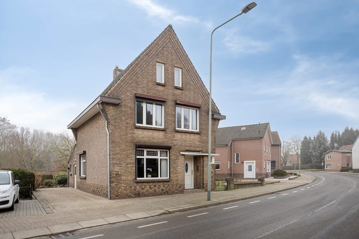Dorpstraat 104 in Spaubeek