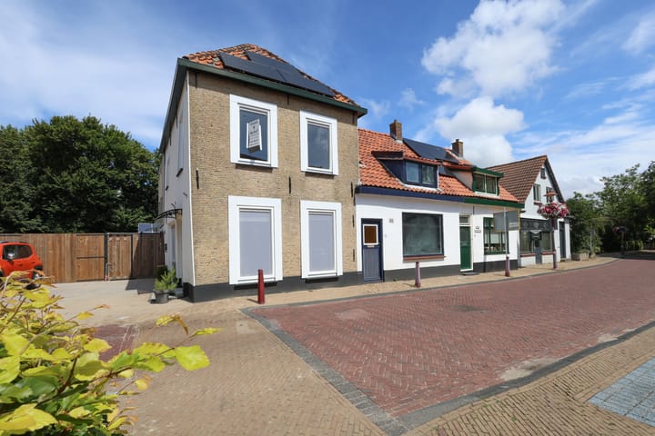 Dorpsweg 50 in Rockanje foto