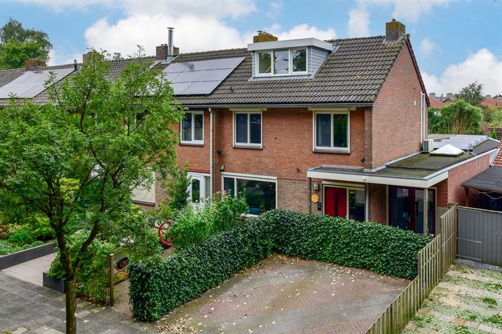 Dotterbloemlaan 2 in Baarn foto