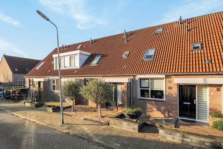 Dotterbloemstraat 29 in Klaaswaal