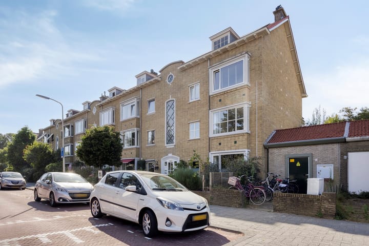 Dovenetelweg 73 in 's-Gravenhage