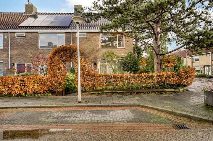 Dr. A.E. Remouchampsstraat 2 in Valkenburg foto