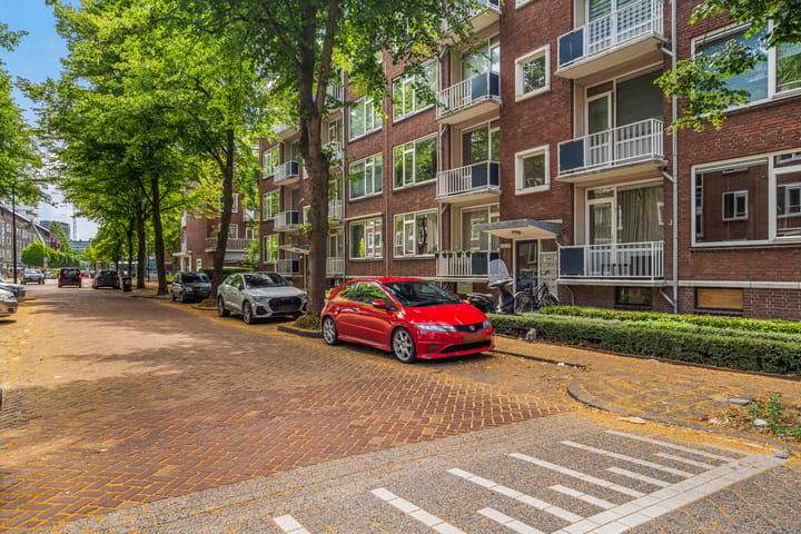 Dr H. Colijnlaan 174 in Rijswijk foto