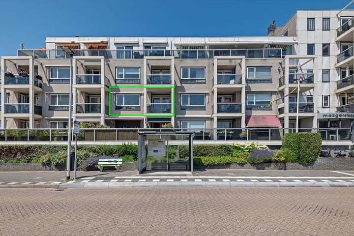 Dr Joh G Mezgerstraat 107 in Zandvoort foto