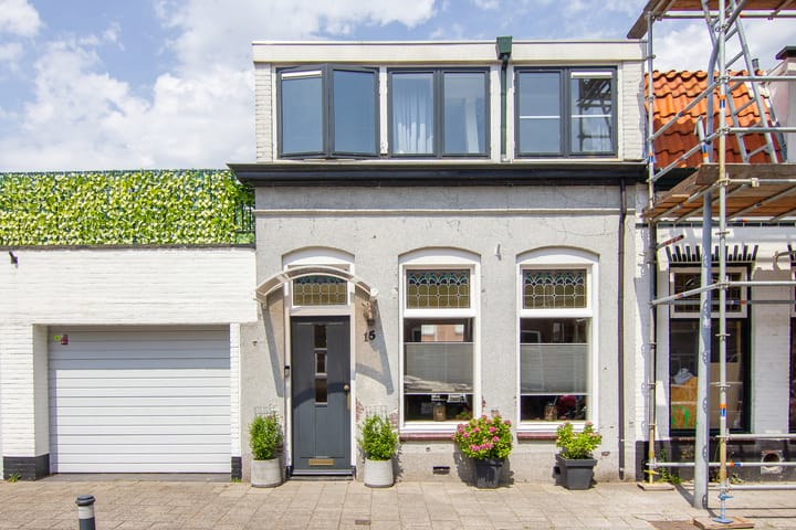 Dr. Leijdsstraat 15 in Haarlem foto