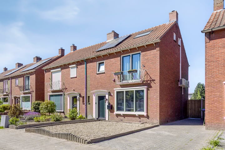 Dr. Wagenaarstraat 48 in Enschede foto