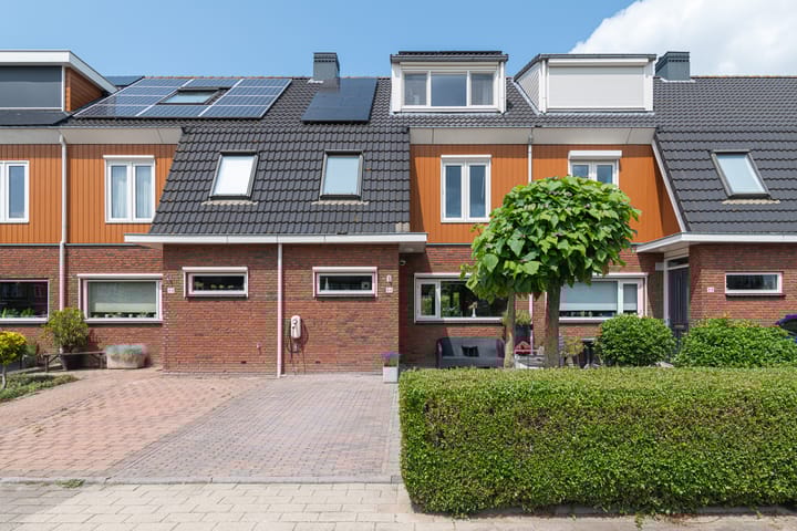 Draagmuur 86 in Houten foto