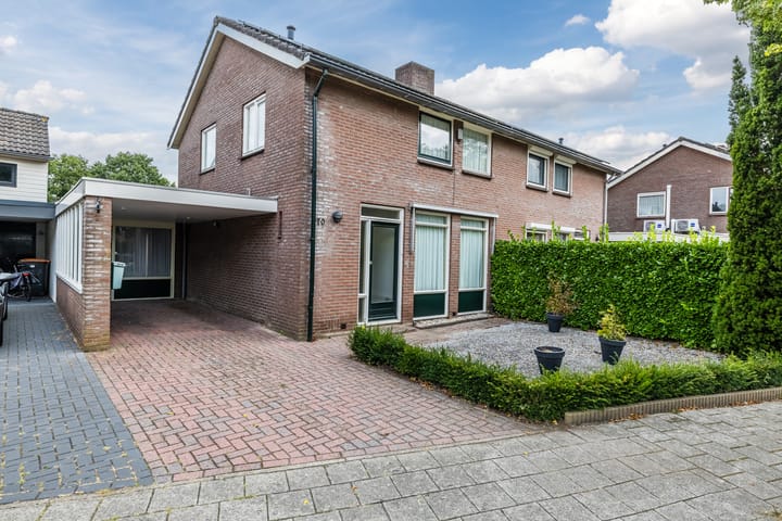 Dreef 70 in Vroomshoop foto