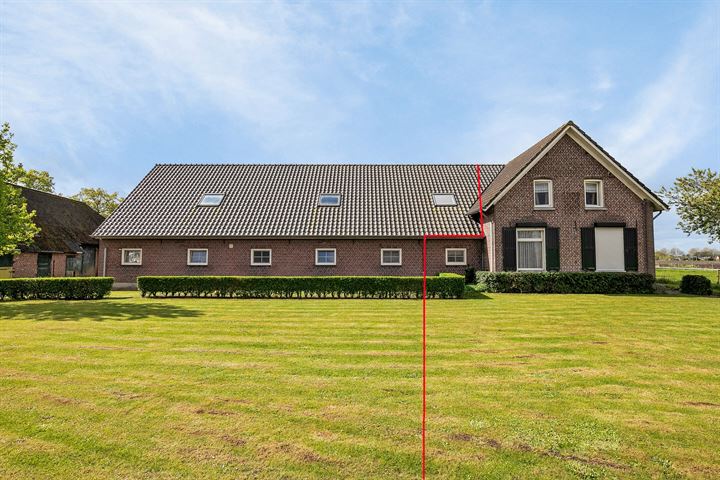 Driehoek 11 in Oploo foto