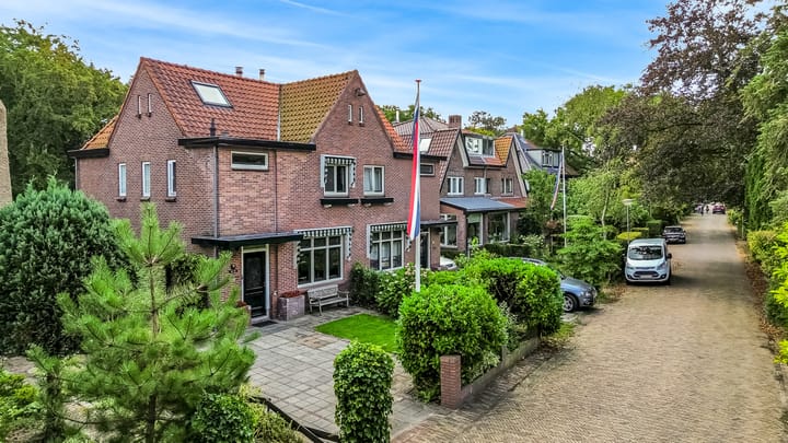 Driehuizerkerkweg 33 in Driehuis NH foto