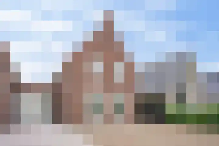 Dries 16 Herpen thumbnail 4