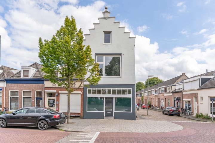 Dubbeldamseweg Zuid 128 in Dordrecht foto