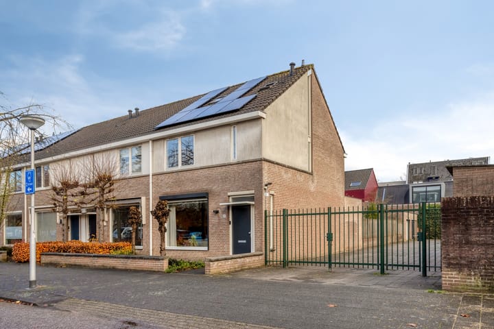 Dudokhof 84 in Tilburg foto