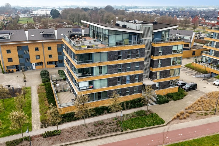 Duindistel 51 in Naaldwijk foto