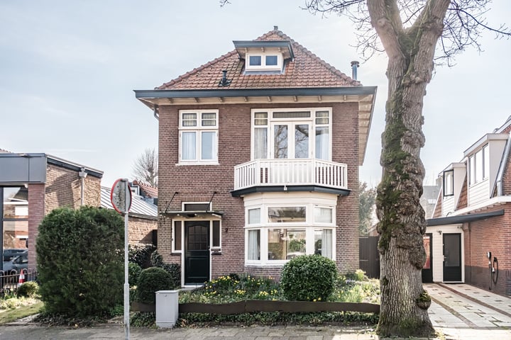 Duinlaan 2 in Bennebroek foto