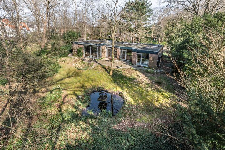 Duinweg of Duivelslaan 37 in Santpoort-Zuid foto