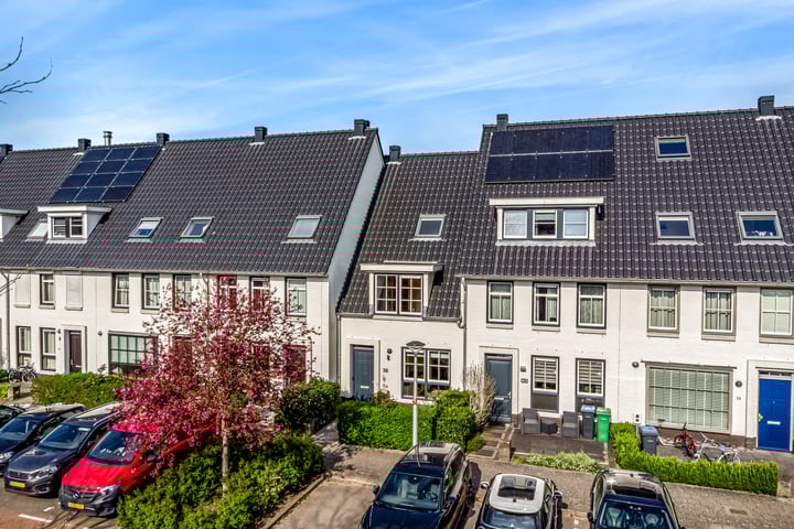 Duivenvoorde 38 in Amstelveen foto