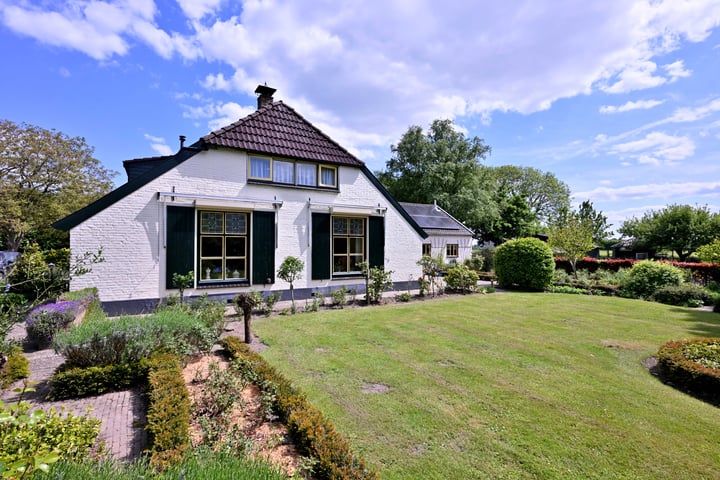 Dwarsweg 15 in Brummen foto