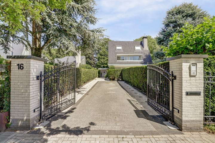 Dwarsweg 16 in Rockanje foto