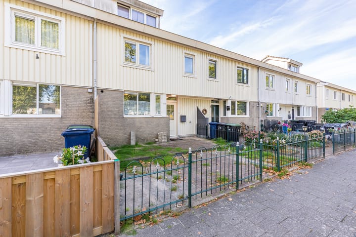 E.F. van den Banweg 105 in Almere