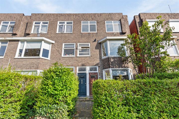 E. Thomassen à Thuessinklaan 24a in Groningen foto