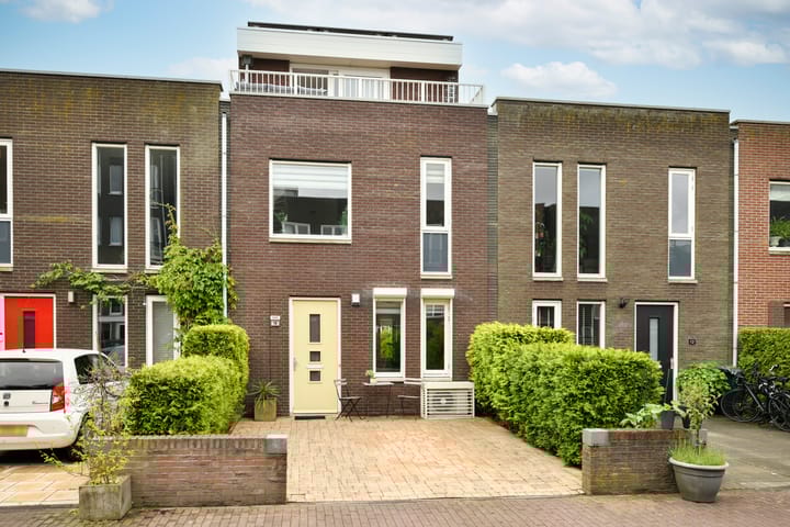 Edward Masseystraat 10 in Amsterdam foto