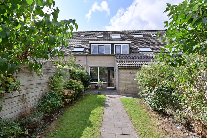 Eek 6 in Huizen foto