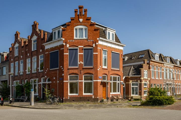 Eemskanaal 2 in Groningen foto