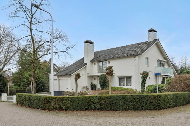 Eerste Hervendreef 1 in 's-Hertogenbosch foto