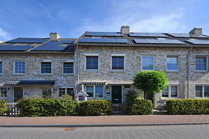 Egelantier 70 in Waddinxveen foto