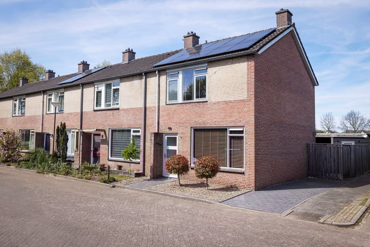 Eikelkampstraat 2 in Nistelrode foto