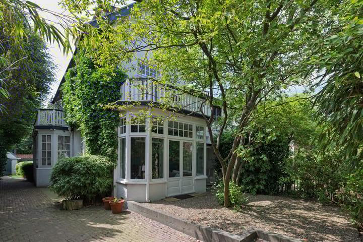 Eikenlaan 4A in Bussum foto