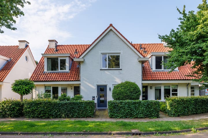 Eikenpark 21 in Beuningen Gld foto