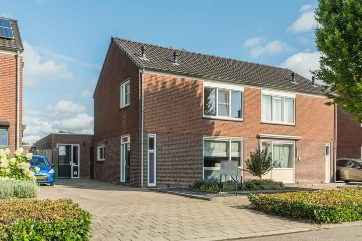 Eikenstraat 98 in Nederweert foto