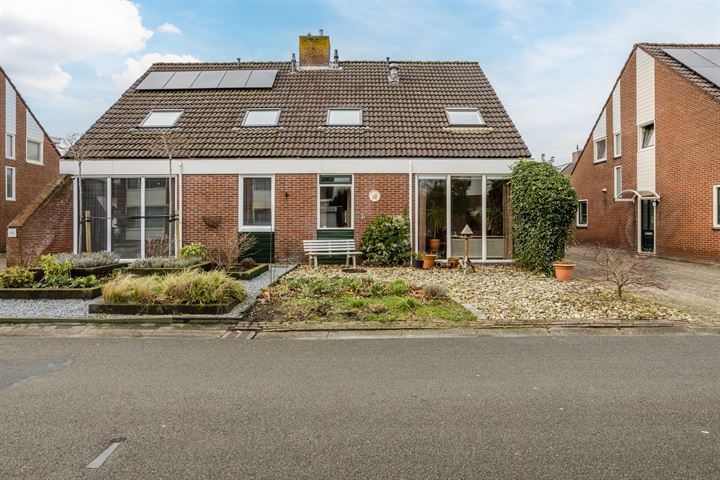 Elandhof 58 in Winschoten foto