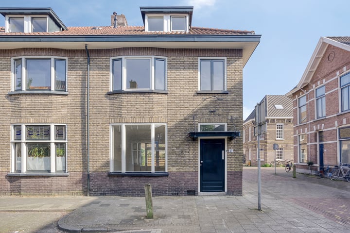 Elbertsstraat 21 in Zwolle foto