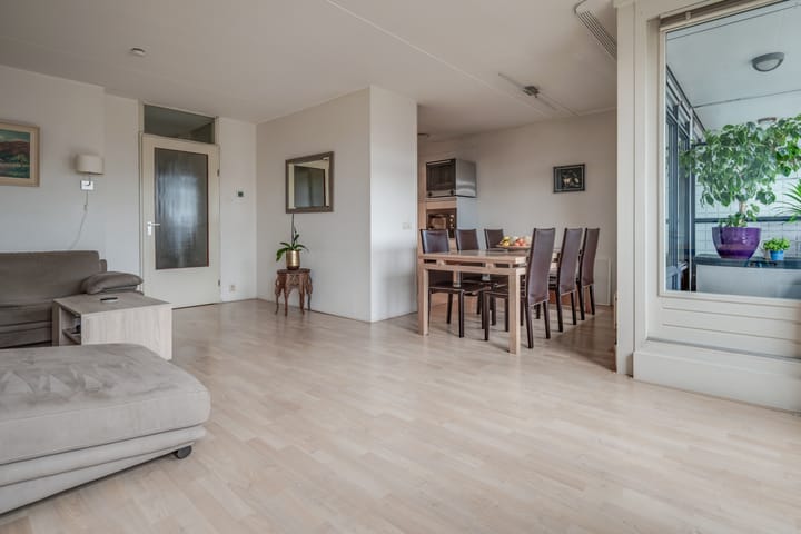 Elektroweg 174 in Rotterdam foto