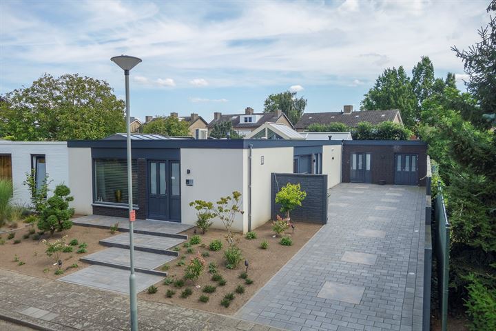 Elisabethstraat 13 in Linne foto