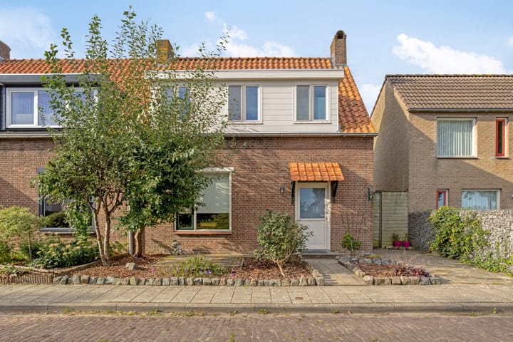 Elmarestraat 37 in Waterlandkerkje foto