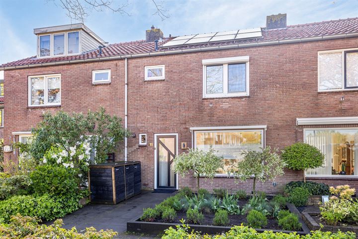 Elzenlaan 11 in Zwolle foto